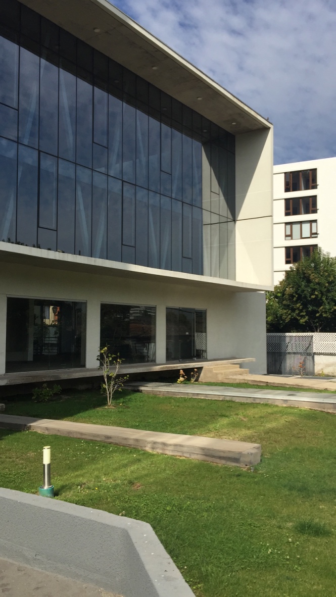 Arriendo / Venta edificio corporativo 606 m2